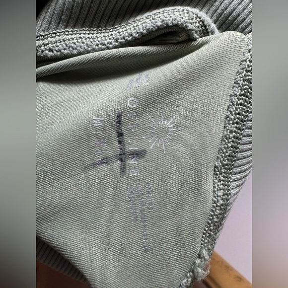 🛍️Offline By Aerie Leggings - Size M - Picture 3 of 7